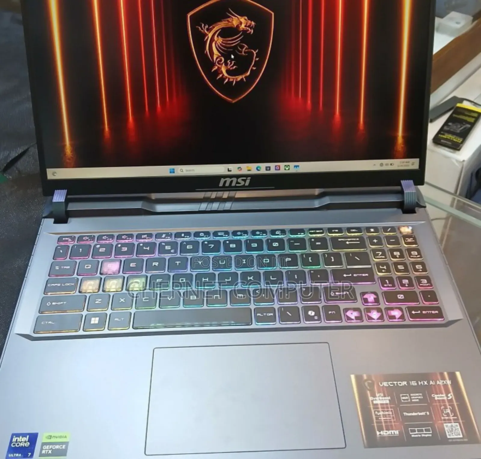 New Laptop MSI Vector 16 HX AI A2XWIG 16GB Intel Core Ultra 7 SSD 1T