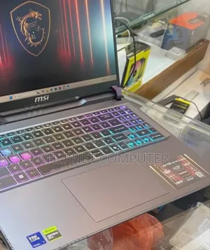 New Laptop MSI Vector 16 HX AI A2XWIG 16GB Intel Core Ultra 7 SSD 1T