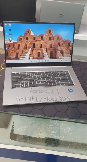 New Laptop HP ZBook Fury 15 G8 16GB Intel Core I7 SSD 512GB