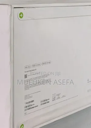 New Apple MacBook Air 2025 M4 13-Inch 16GB Apple M4 Max SSD 256GB