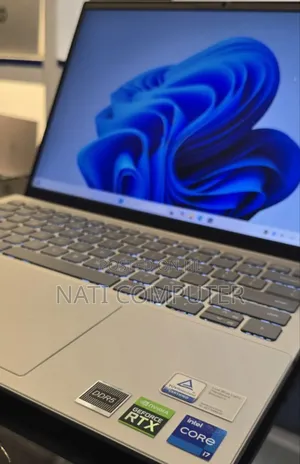 New Laptop Dell 16GB Intel Core I7 SSD 512GB