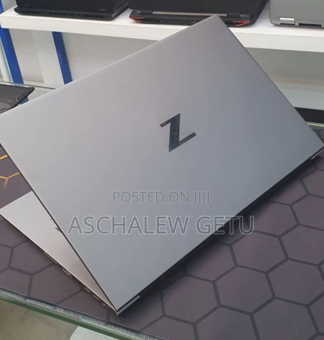 New Laptop HP ZBook 14 16GB Intel Core I7 SSD 512GB