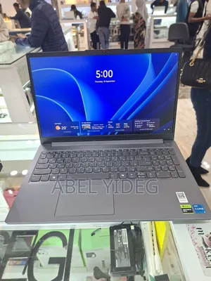 New Laptop Lenovo LOQ 15IRH8 16GB Intel Core I5 SSD 512GB