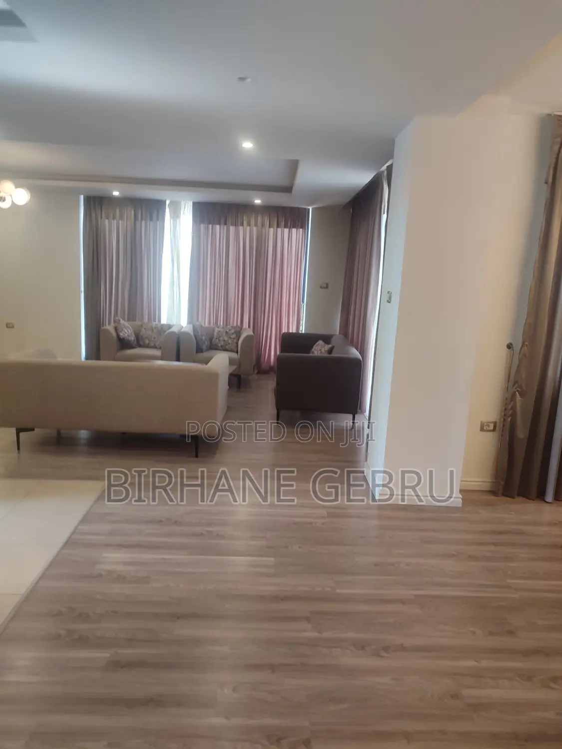 4 Bedroom Luxury Fernished Apartiment for Rent