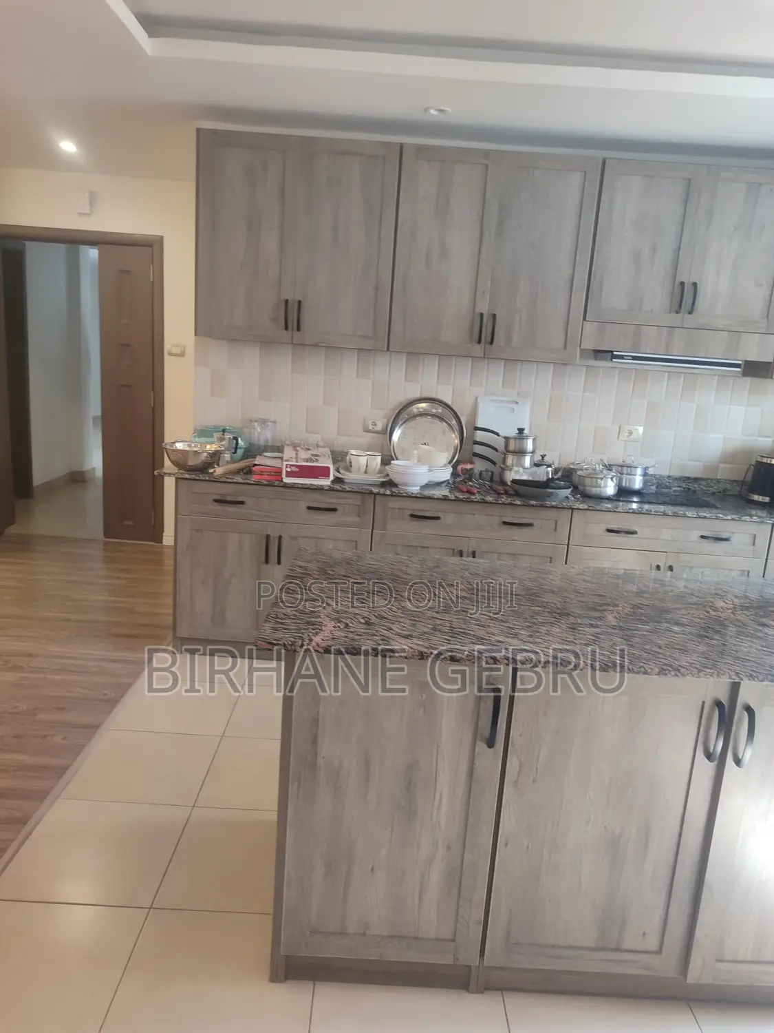 4 Bedroom Luxury Fernished Apartiment for Rent