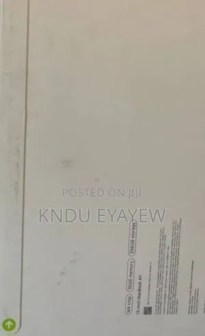 New Laptop Apple MacBook 16GB Apple M4 SSD 256GB