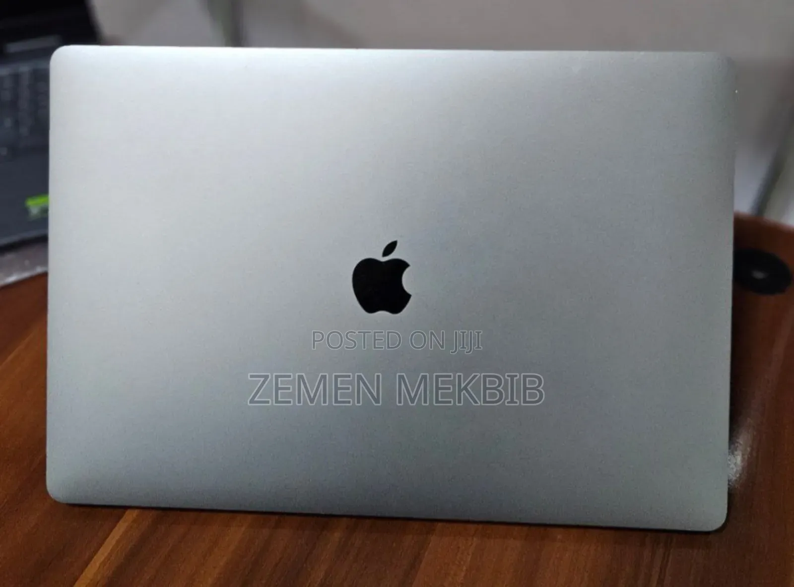 New Laptop Apple MacBook Pro 2019 16GB Intel Core I9 SSD 1T