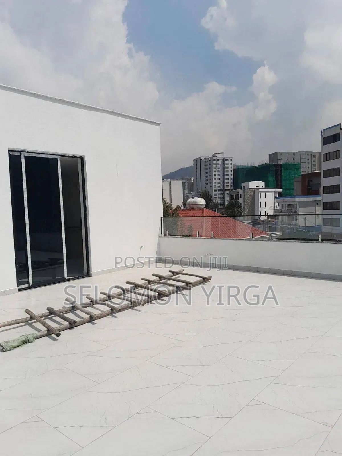 10bdrm House in Adis Ababa, Bole for sale