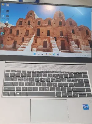 Photo - New Laptop HP ZBook Firefly G8 16GB Intel Core I7 SSD 512GB