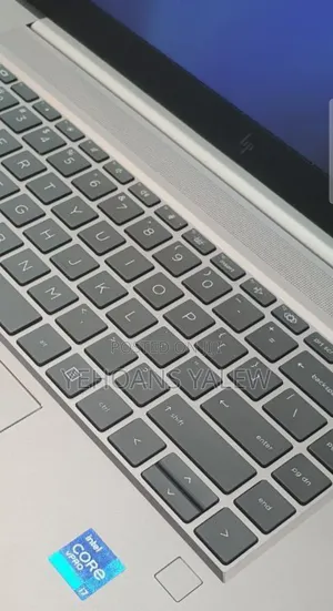 New Laptop HP ZBook Firefly G8 16GB Intel Core I7 SSD 512GB