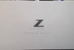 New Laptop HP ZBook Firefly G8 16GB Intel Core I7 SSD 512GB