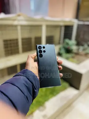 Photo - Samsung Galaxy S22 Ultra 256 GB