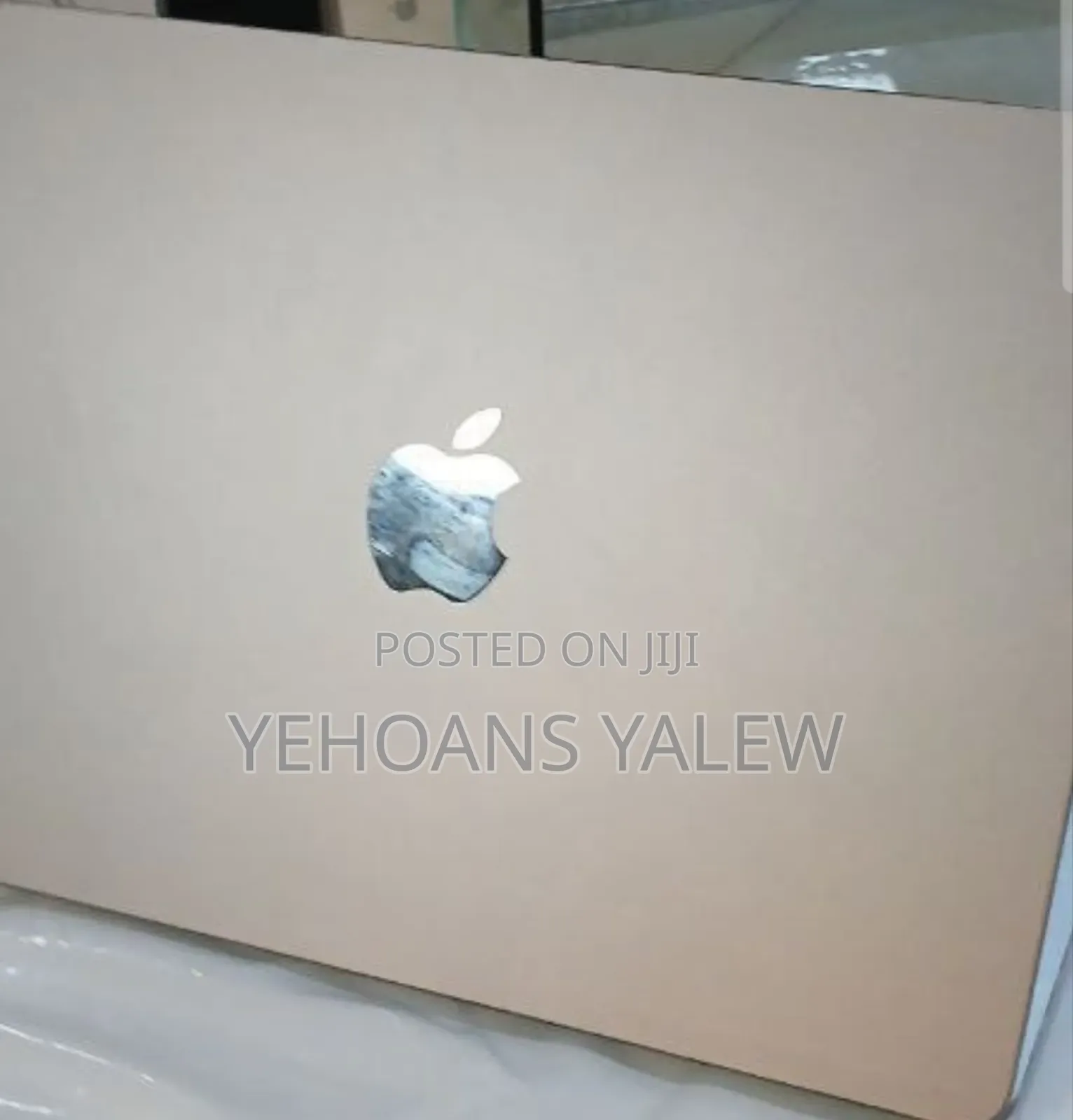 New Laptop Apple MacBook Air 2022 M2 8GB Apple M2 SSD 256GB