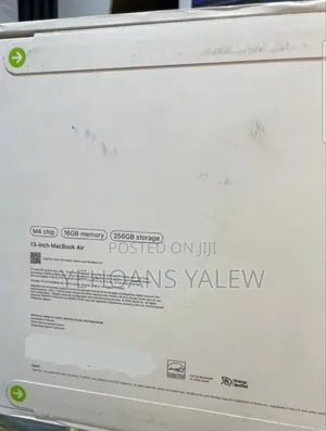 New Laptop Apple MacBook Air 2025 M4 13-Inch 16GB Apple M4 SSD 256GB