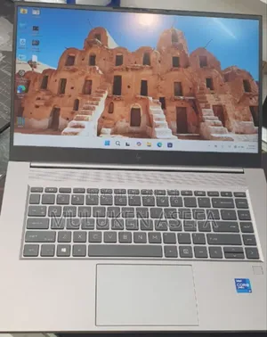 New Laptop HP ZBook 15 16GB Intel Core I7 SSD 512GB