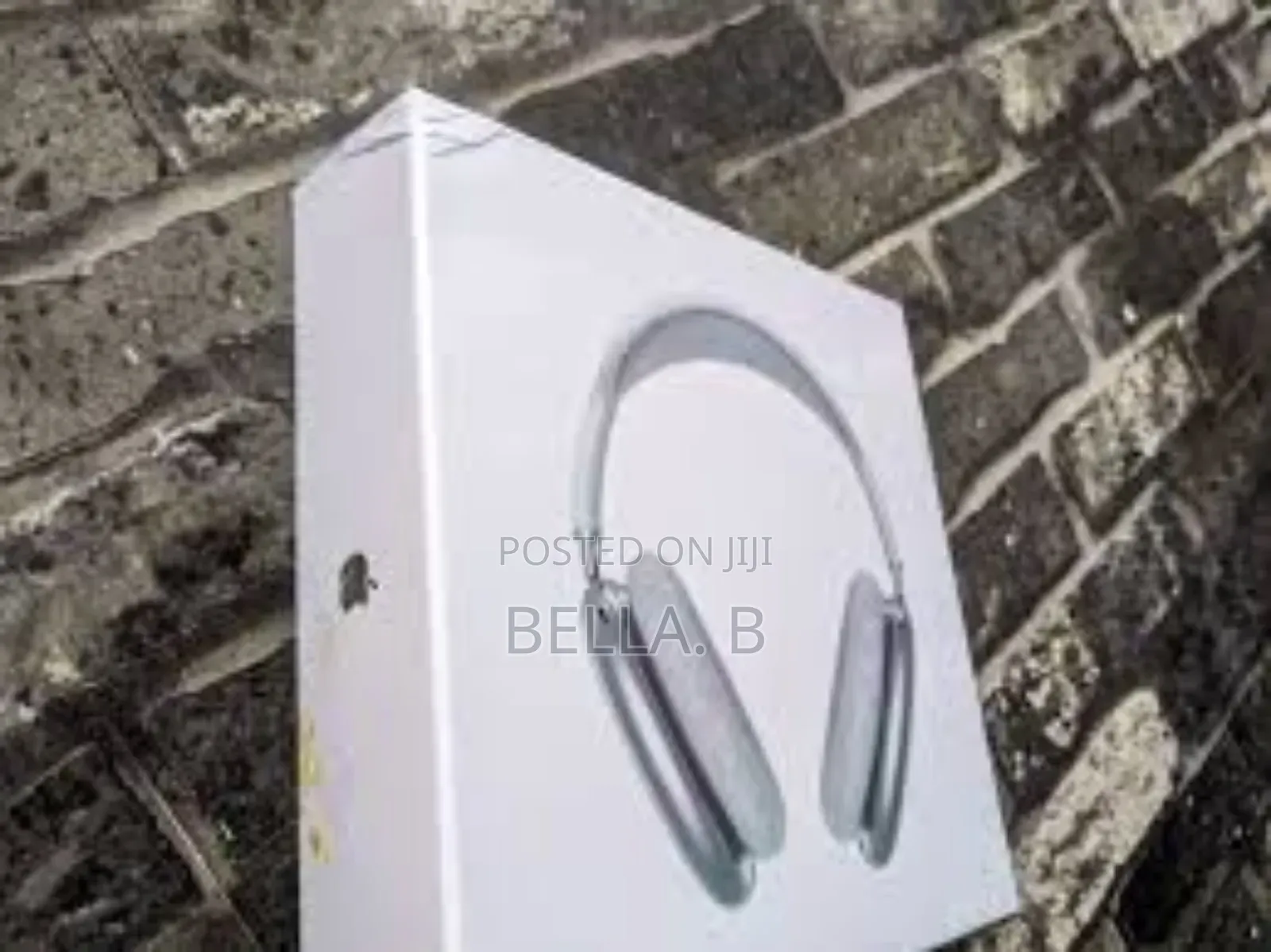 Original Airpod Max Headset: Spatial Audio With Dynamic Head Tracking.