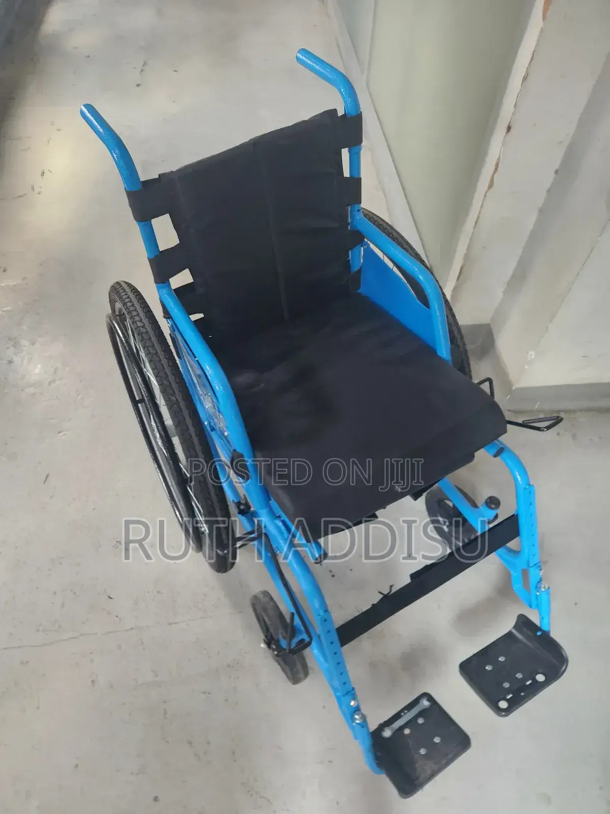 Rehabilitation Wheelchair丸緩 Wheel Chair會有medical Almunium Wheelchair