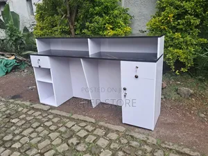 Modern Recipient Table