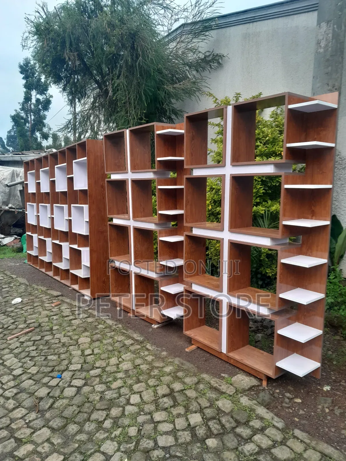 ለ ቢሮ ቢሉ ለቤቶ የሚሆኑ Shelf