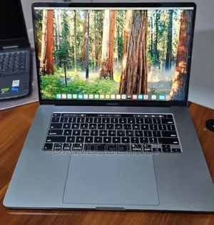Photo - New Laptop Apple MacBook Pro 2019 16GB Intel Core i9 SSD 1T