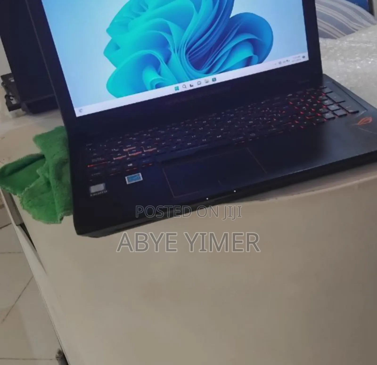 New Laptop Asus K43TA 8GB Intel Core I5 SSD 256GB