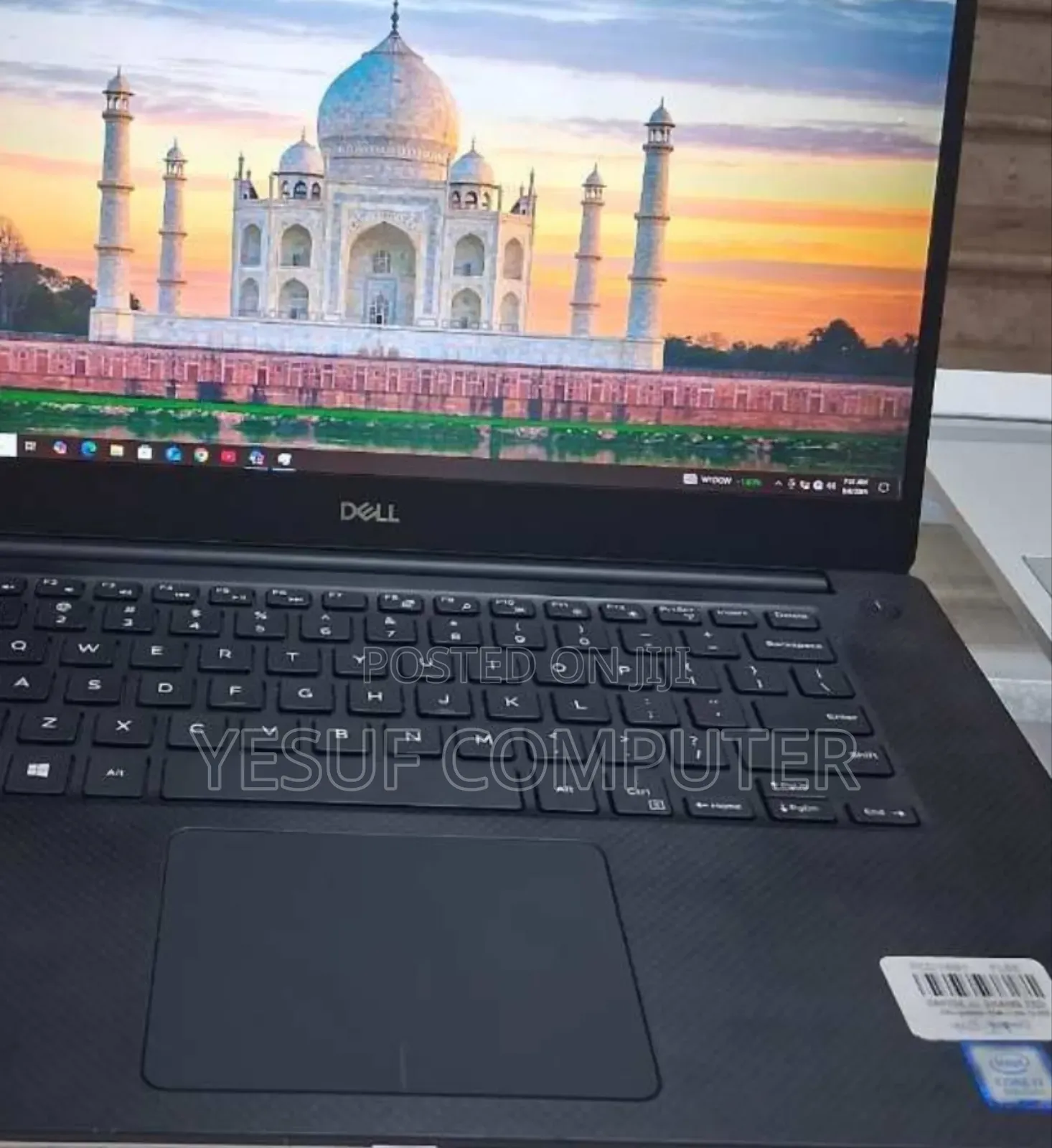 New Laptop Dell Precision 15 3520 16GB Intel Core I7 SSD 512GB