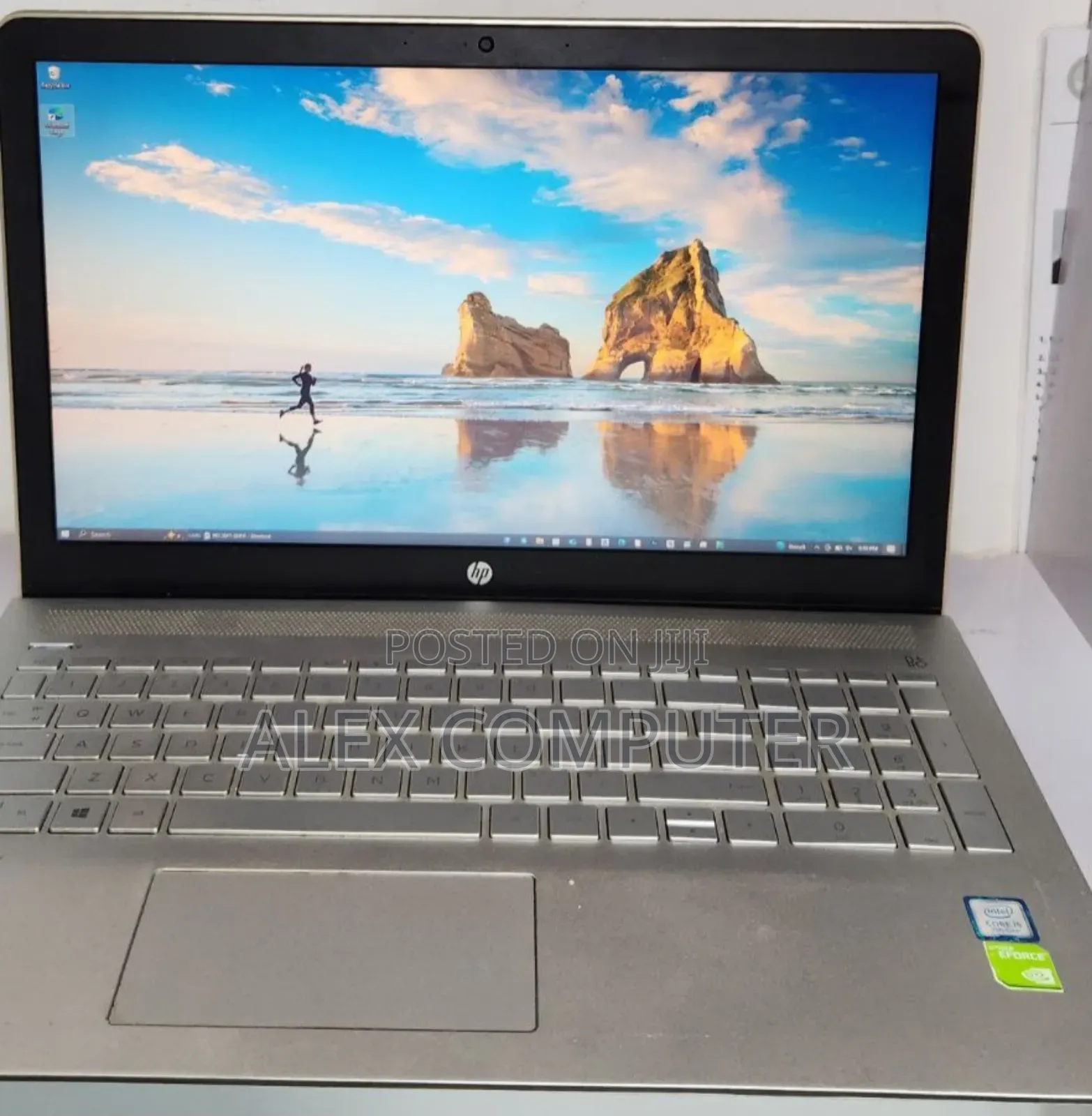 New Laptop HP Pavilion 15 8GB Intel Core I5 SSD 1T