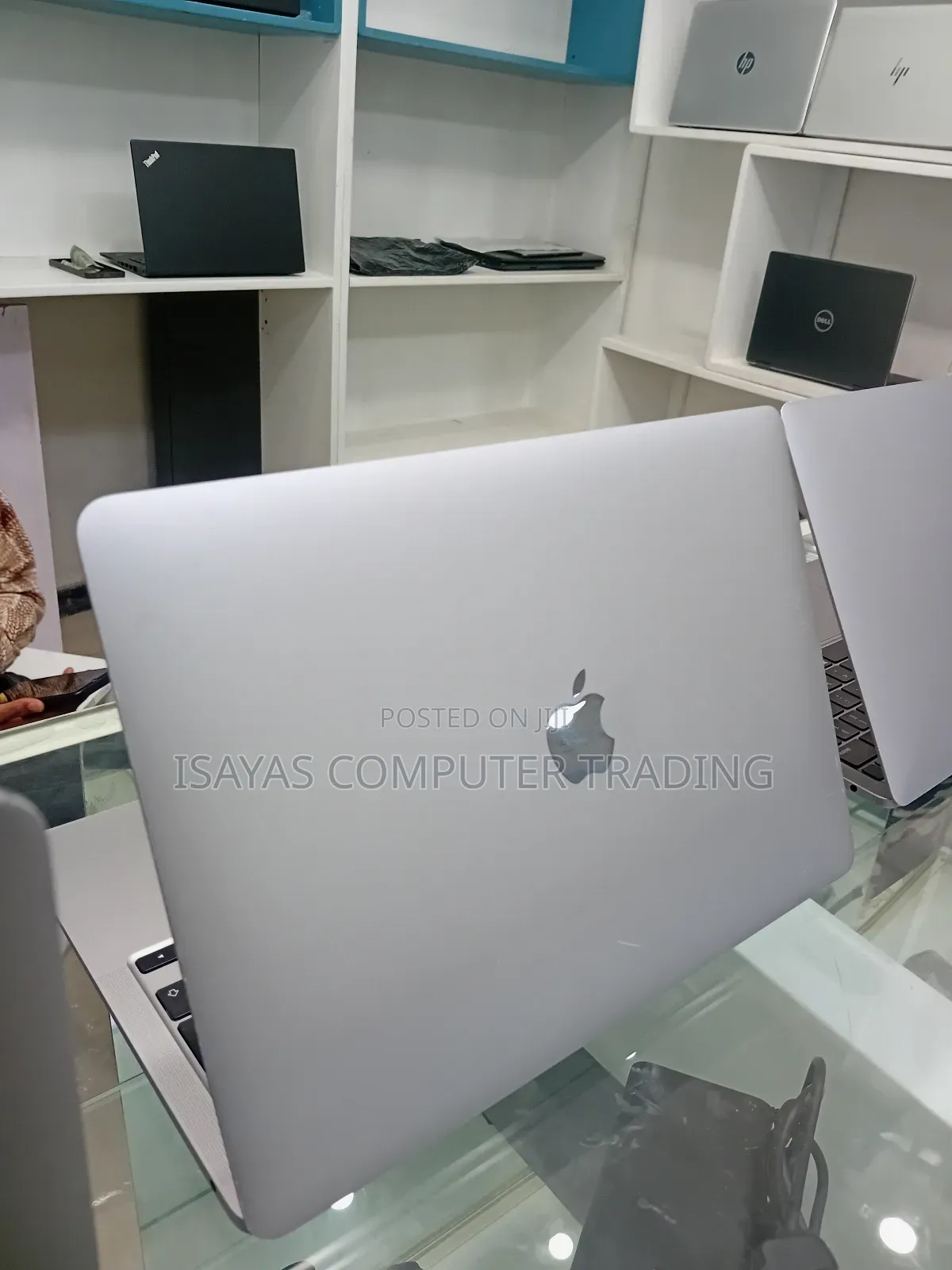 New Laptop Apple MacBook Pro 2011 4GB Intel Core I7 SSD 512GB