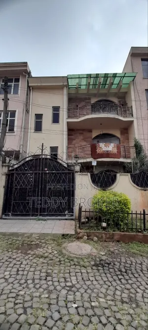 5bdrm House in Lebu, Nifas Silk-Lafto for sale