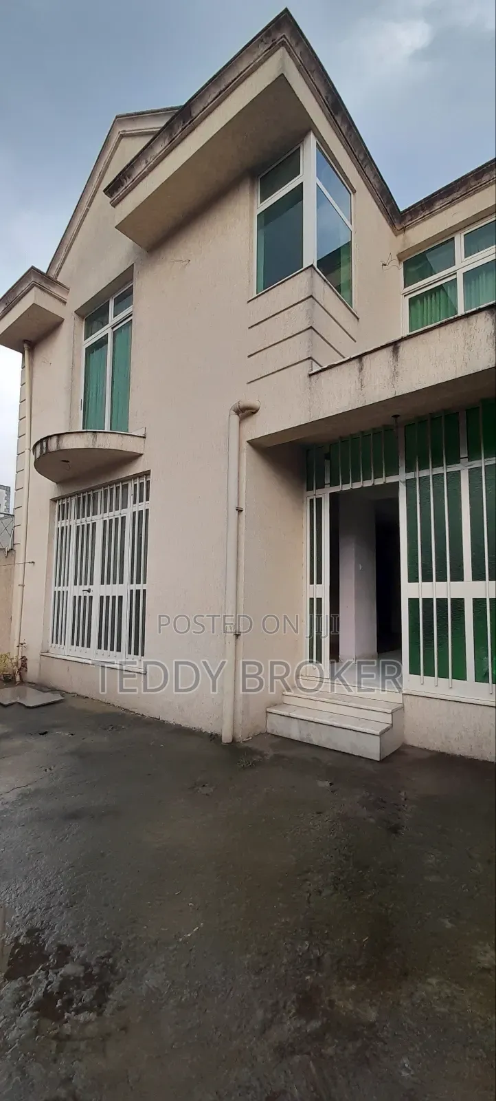 6bdrm House in Lebu, Nifas Silk-Lafto for sale