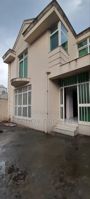 6bdrm House in Lebu, Nifas Silk-Lafto for sale