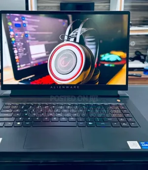 New Laptop Alienware M17x R2 16GB Intel Core I7 SSD 1T