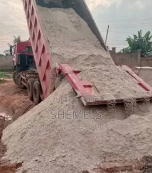 Photo - አሸዋ፣ ጠጠር እና ድንጋይ