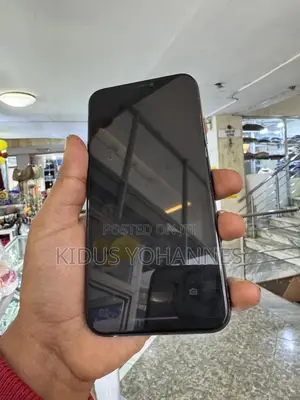 Apple iPhone X 64 GB Black