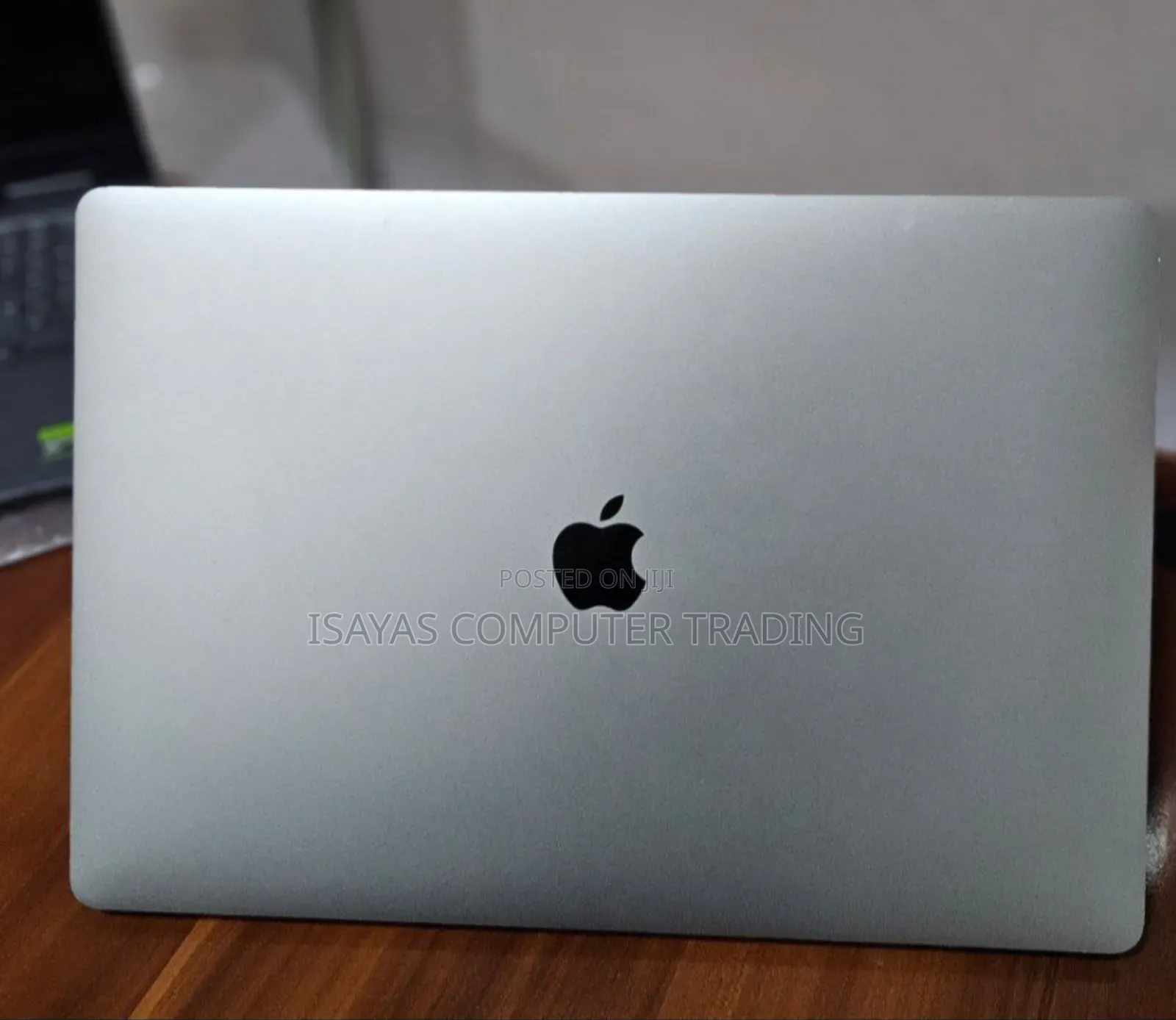 New Laptop Apple MacBook Pro 2019 16GB Intel Core I9 SSD 1T