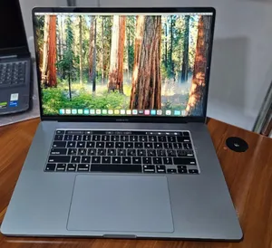 New Laptop Apple MacBook Pro 2019 16GB Intel Core I9 SSD 1T