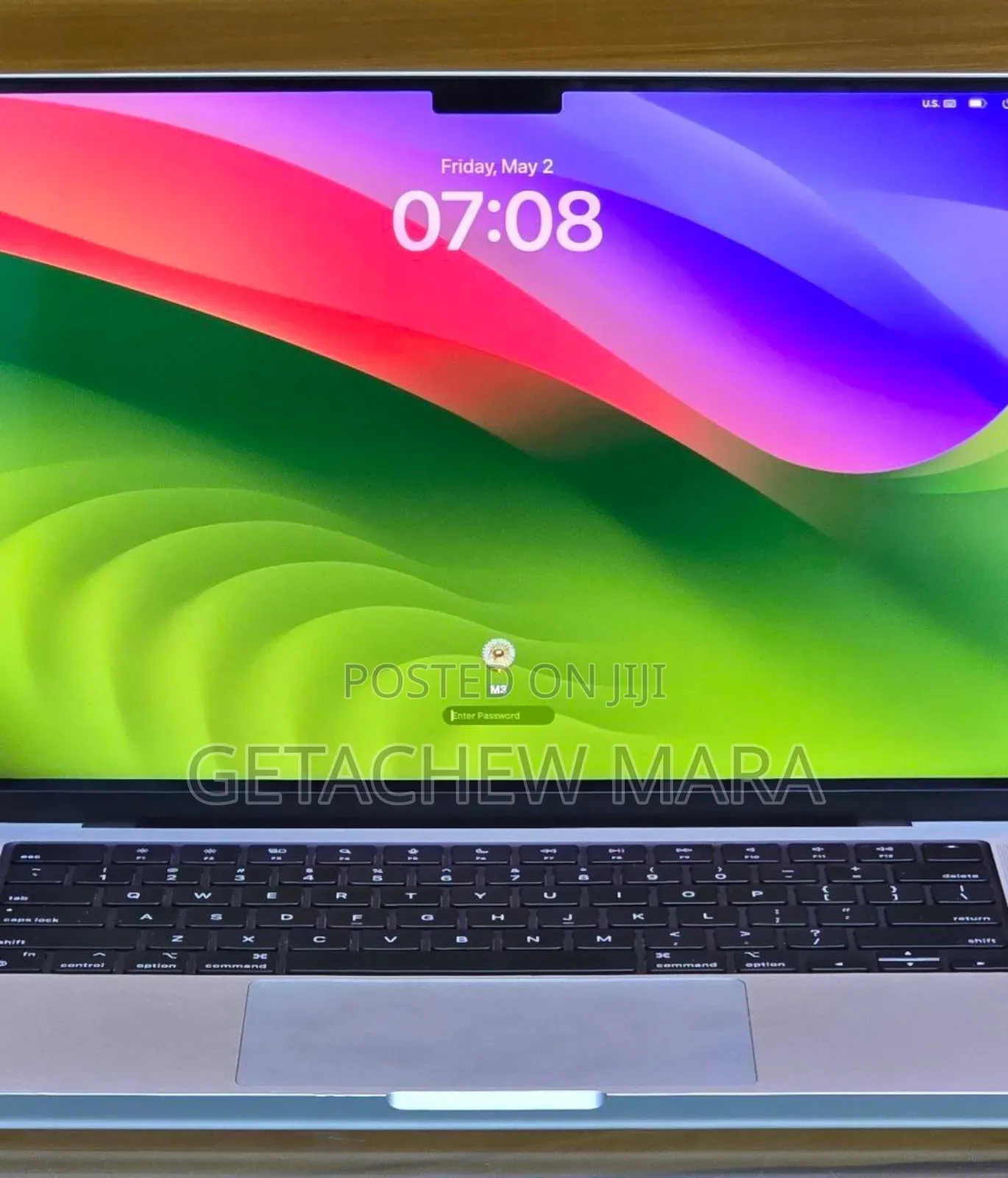 New Laptop Apple MacBook Pro M1 8GB Intel SSD 512GB