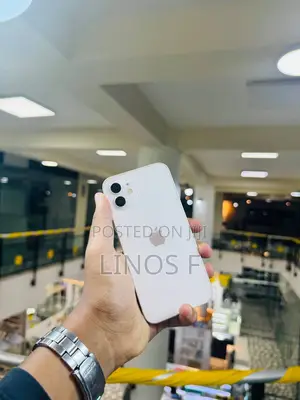 Photo - Apple iPhone 12 64 GB White