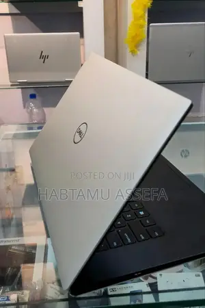 New Laptop Dell Precision 5540 16GB Intel Core I7 SSD 512GB