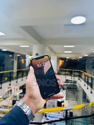 Photo - Apple iPhone 12 128 GB Black