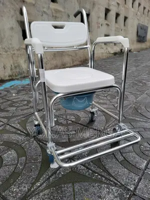 Photo - Toilet Chair附፰made of High-Quality Materials¿兕suitable as Toilet Frame