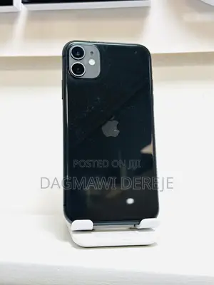 Photo - New Apple iPhone 11 128 GB Black
