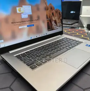 New Laptop HP ZBook Firefly 15 G7 16GB Intel Core I7 SSD 512GB