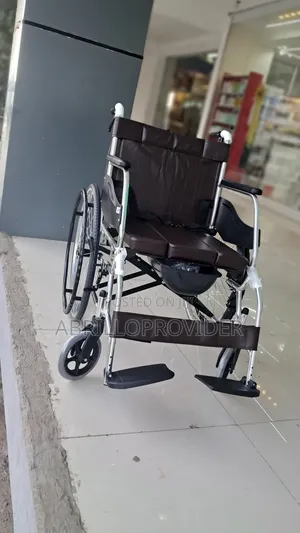 Photo - Shower Wheelchair 口wheelchair卜wheelchair 卜wheelchair 山wheelchair 廿whee