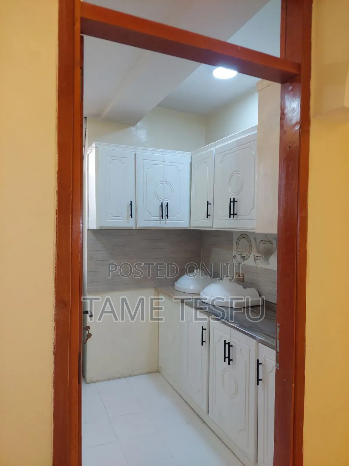 Furnished 10bdrm Apartment in ለቡ, Kirkos for sale