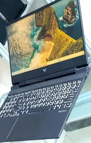 New Laptop HP Victus 15 8GB AMD Ryzen 5 SSD 512GB