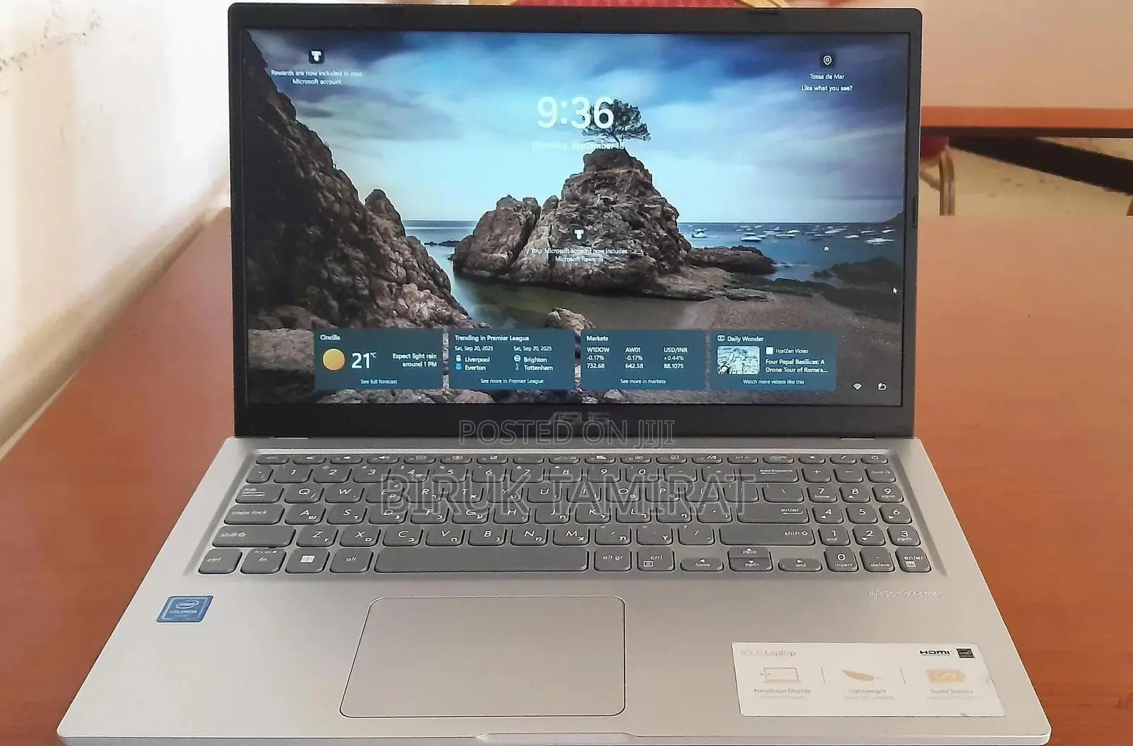 Laptop Asus VivoBook 15 X505BA 4GB Intel Celeron SSD 128GB