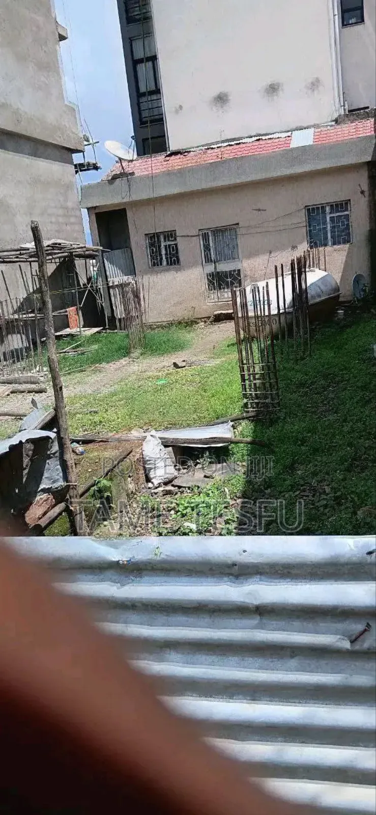 2bdrm House in Semit 2.7ባንክ ያለበት, Bole for sale