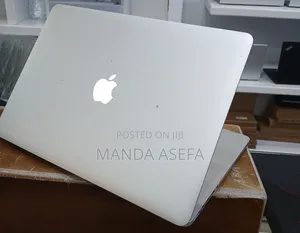 New Laptop Apple MacBook Pro 2015 16GB Intel Core I7 SSD 256GB