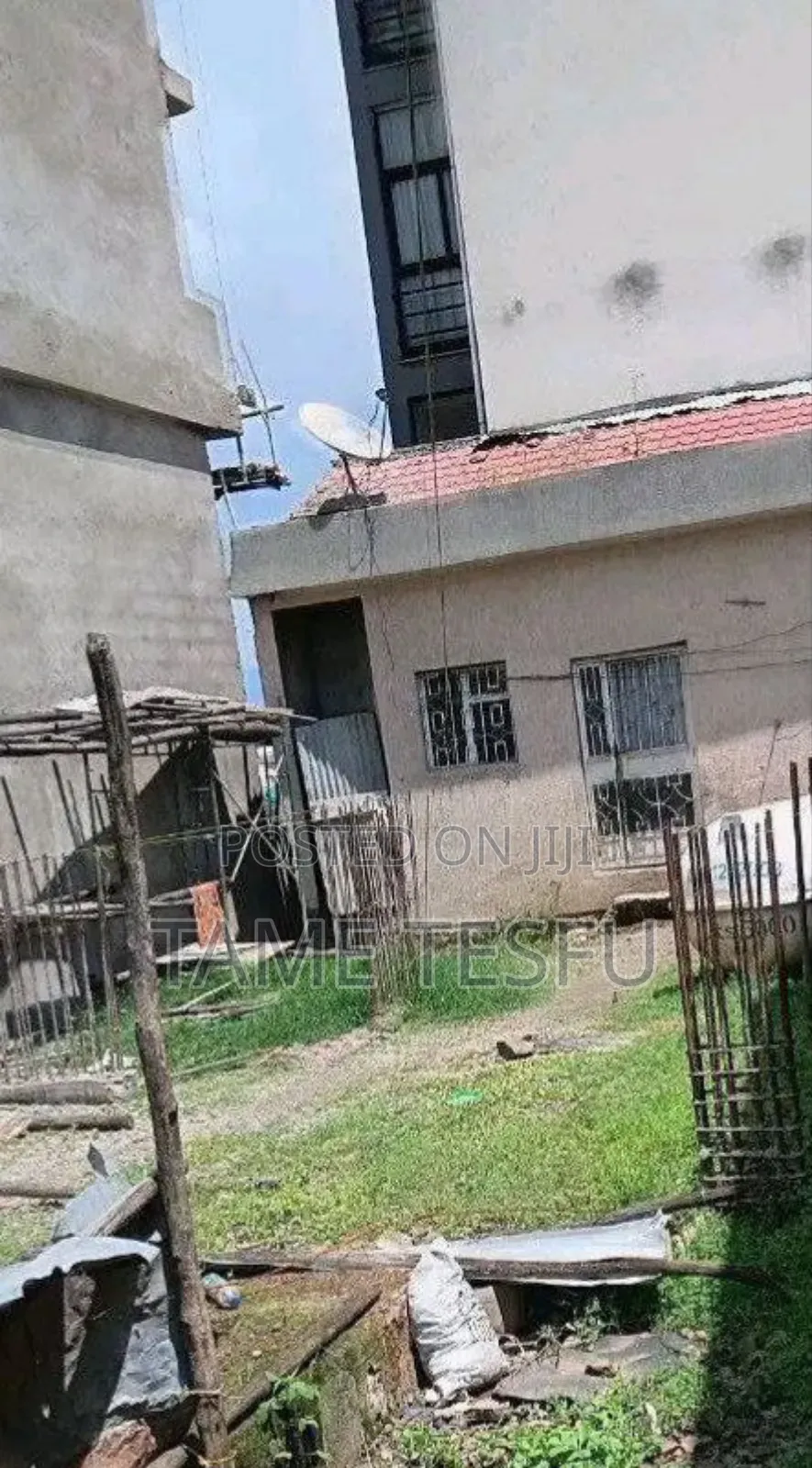 2bdrm House in Semit 2.7ባንክ ያለበት, Bole for sale